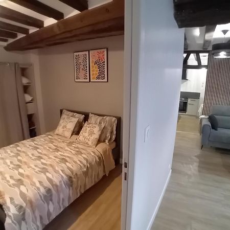 Le Vieux Laval Apartment Laval  Bagian luar foto