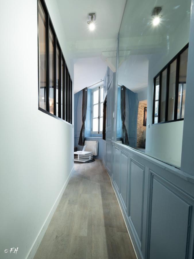 Le Vieux Laval Apartment Laval  Bagian luar foto