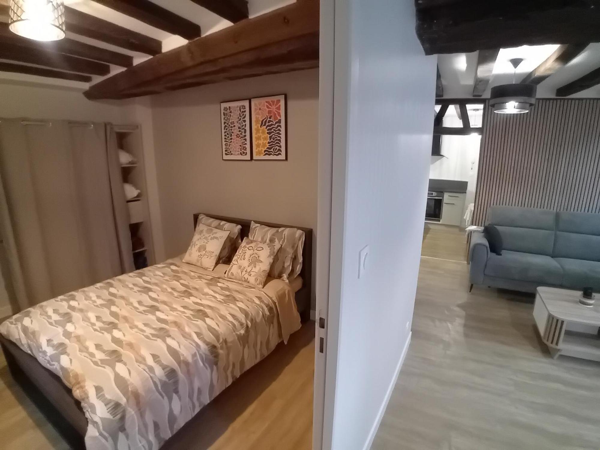 Le Vieux Laval Apartment Laval  Bagian luar foto